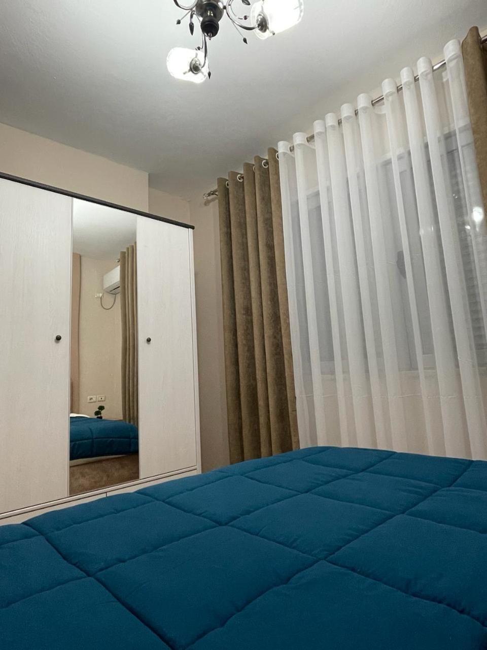 Comfort Apartment City Center Tirana Buitenkant foto