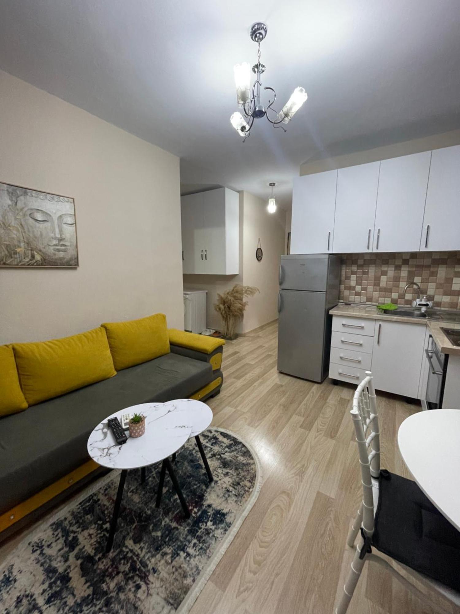 Comfort Apartment City Center Tirana Buitenkant foto